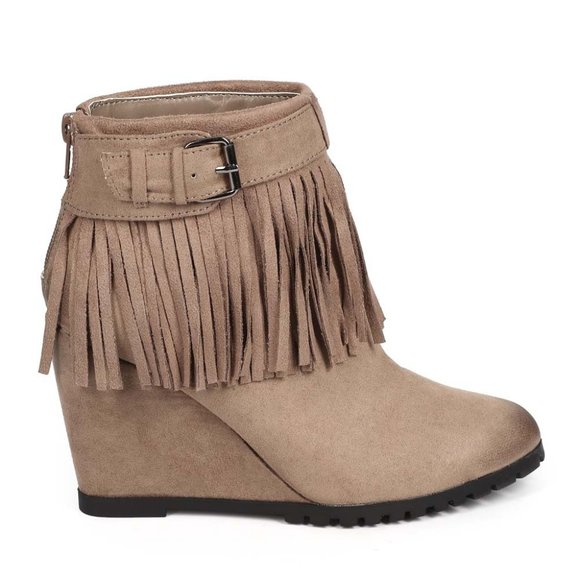 Qupid Lace Up Lug Sole Chunky Heeled Booties